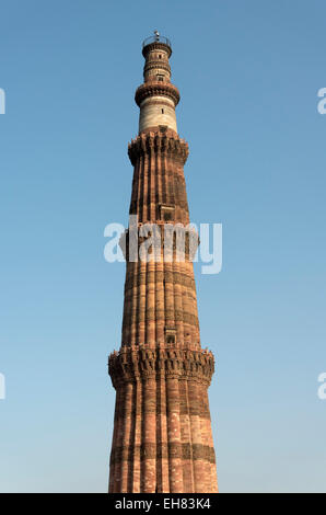 Qutb Minar, Mehrauli, Delhi, India Foto Stock