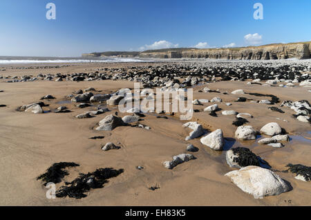 Col Huw Bay, Llantwit Major, Glamorgan Heritage Costa, Vale of Glamorgan, South Wales, Regno Unito. Foto Stock