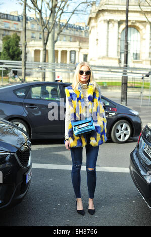 Fashion blogger Annabel Pesant arriva per la Isabel Marant pista mostra durante la settimana della moda di Parigi - 6 Marzo 2015 - Foto: Pista Manhattan/Celine Gaille /Mindesthonorar 50,- EUR/tariffa minima 50,- EUR/picture alliance Foto Stock