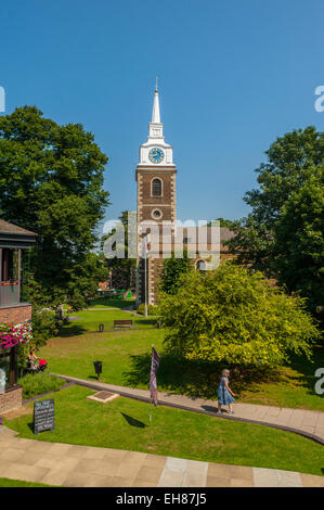 Chiesa di San Giorgio dal centro di San Giorgio Graveend Foto Stock