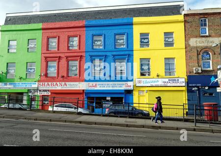 Gli edifici colorati a Southall West London Foto Stock