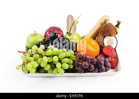 Vassoio abbondanza di frutti di salute nessuno Foto Stock