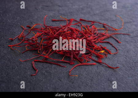 Stigmi di zafferano Foto Stock