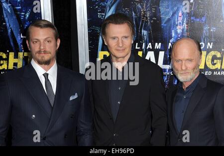 New York, NY, STATI UNITI D'AMERICA. 9 Mar, 2015. Joel Kinnaman, Liam Neeson, Ed Harris presso gli arrivi per eseguire tutta la notte Premiere, AMC Theatre al Lincoln Square, New York, NY, 9 marzo 2015. Credito: Kristin Callahan/Everett raccolta/Alamy Live News Foto Stock