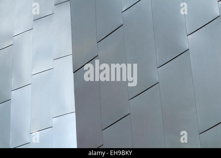 Chicago's Millennium Park, in lamiera di acciaio inossidabile da Jay Pritzker Pavilion, progettato da Frank Gehry. Foto Stock