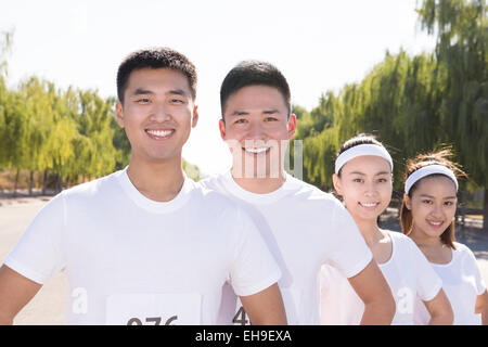 Corridori della maratona alla linea di partenza Foto Stock