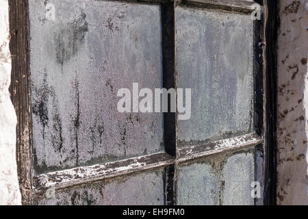 Il vecchio telaio di finestra St Fagans Cardiff Galles del Sud Foto Stock