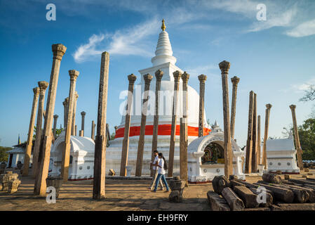 Thuparama Dagoba, Anuradhapura, Sito Patrimonio Mondiale dell'UNESCO, Nord provincia centrale, Sri Lanka, Asia Foto Stock