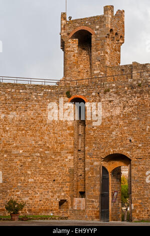 Il castello di Montalcino. Località: Montalcino (SI), Toscana, Italia. Foto Stock