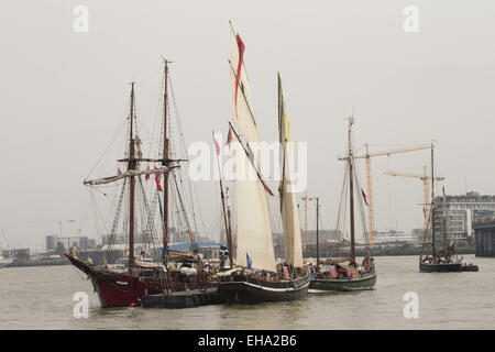 Royal Greenwich Tall Ships Festival 2014 - Giorno 1 il più grande numero di 'tall' navi per visitare Greenwich in venticinque anni verrà ormeggiato da 5a-9a settembre per la visualizzazione pubblica dove: Londra, Regno Unito quando: 05 Set 2014 Foto Stock