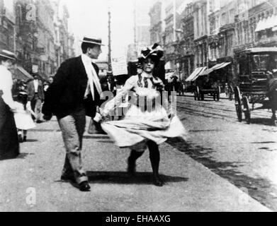 C.a. Abadie, Firenze Georgie, breve film muto "quello che è accaduto sulla XXIII Street, New York City', 1901 Foto Stock