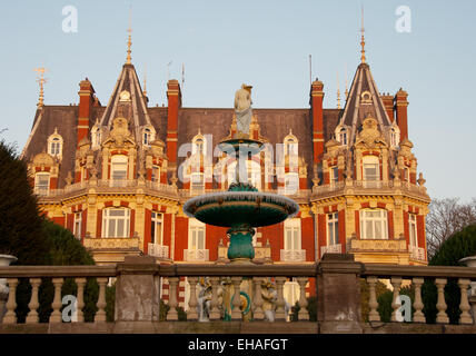 Chateau Impney Hotel a Droitwich REGNO UNITO Foto Stock