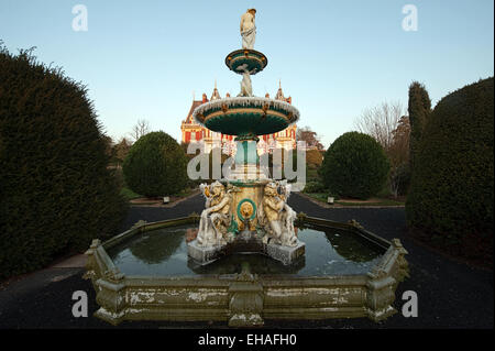 Chateau Impney Hotel a Droitwich REGNO UNITO Foto Stock