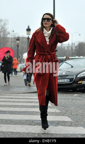 Parigi, Francia. Decimo Mar, 2015. Ece Sukan arrivando al Chanel Autunno 2015 Runway show di Parigi - Marzo 10, 2015. Credito: dpa picture alliance/Alamy Live News Foto Stock