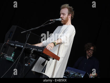 La nuova build di giorno di apertura di due Bestival esibirsi sul palco principale a Robin Hill Country Park sull'Isola di Wight, Regno Unito 6 Settembre (foto di Ian Bines/Wenn) dotata di: al doyle,nuova build,felix martin dove: Isle Of Wight, Regno Unito siamo Foto Stock