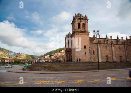 Cattedrale, Plaza de Armas, Cusco, Provincia di Urubamba, Perù Foto Stock