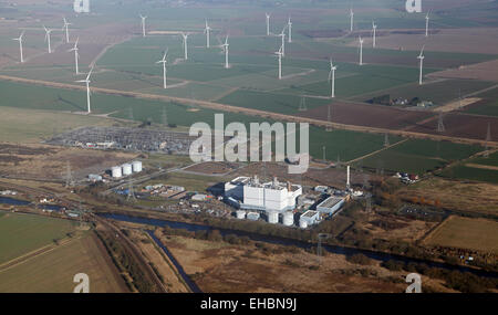 Vista aerea di Keadby Power Station (alimentato a gas) e una fattoria eolica, Lincolnshire, Regno Unito Foto Stock