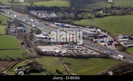 Vista aerea di M6 Roadchef servizi, stazione di servizio autostradale, Sandbach, Cheshire, Regno Unito Foto Stock