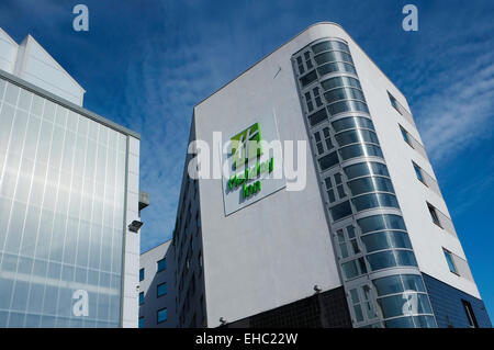 Holiday inn hotel complex, Carrow Road, Norwich, Norfolk, Inghilterra Foto Stock