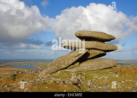 Showery Tor, il vertice più settentrionale della cresta Roughtor su Bodmin Moor, Cornwall. Foto Stock