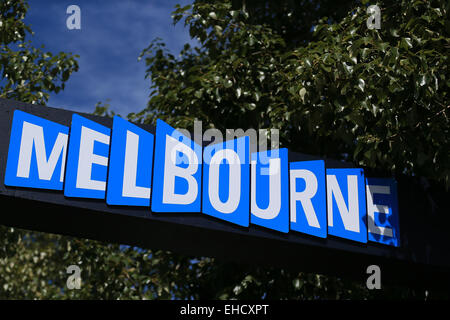 Melbourne, Australia. Xii Mar, 2015. Austalian Grand Prix. Media Day. Segnaletica di Melbourne all'Albert Park Credit: Azione Plus sport/Alamy Live News Foto Stock