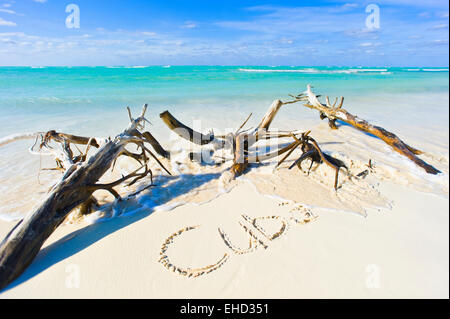 Vista orizzontale di un'incredibile spiaggia cubana. Foto Stock