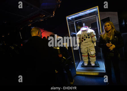 Praga, Repubblica Ceca. Xii Mar, 2015. Apertura del Gateway per spazio mostra a Praga Repubblica Ceca, Marzo 12, 2015. © Katerina Sulova/CTK foto/Alamy Live News Foto Stock