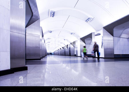 Moderna stazione di metropolitana. Mosca Russia. Foto Stock
