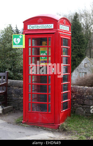 Parrocchia Youlgrave defibrillatore a Alport nel Derbyshire Parco Nazionale di Peak District Foto Stock