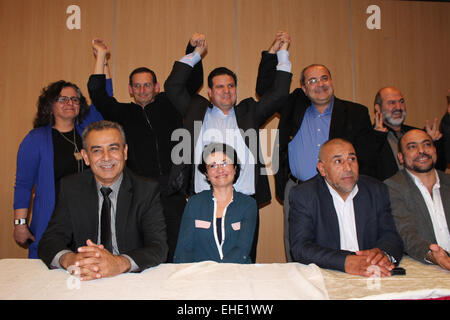 Gerusalemme. 23 gen 2015. File fotografia scattata a gennaio 23, 2015, mostra arabo legislatori israeliani in un 'comune arabo elenco' incontro di campagna a Nazareth, Israele. Una coalizione di ex-liti arabo parti sta emergendo come un sorprendente vigore nelle prossime elezioni israeliane, suscitando speranze che lo Stato ebraico sarà costretto a modificare le sue politiche nei confronti di questo grande minoranza nazionale. Gli ultimi sondaggi rivelano che il comune arabo elenco potrebbe vincere il 10 percento dei voti, che significa 13 posti in Israele il 120-membro della Knesset (parlamento). © JINI/Anwr Amara/Xinhua/Alamy Live News Foto Stock