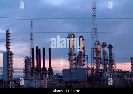 Raffineria di Grangemouth al tramonto Foto Stock