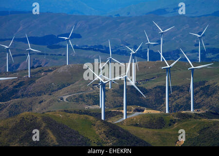 Makara che Wind Farm (Progetto West Wind) vicino a Wellington, Isola del nord, Nuova Zelanda - aerial Foto Stock