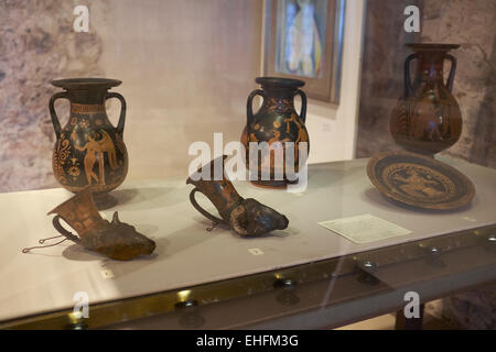Artisti di Sicilia mostra d'arte, galleria presso il Castello Ursino, Catania, Sicilia, Italia. Turismo italiano, viaggi e vacanze Destin Foto Stock
