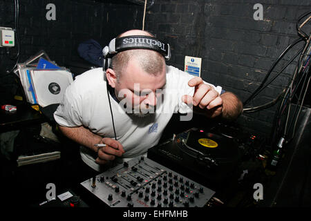 Neil Thornton DJ al Laser a magnetico la chiave di Londra. Foto Stock