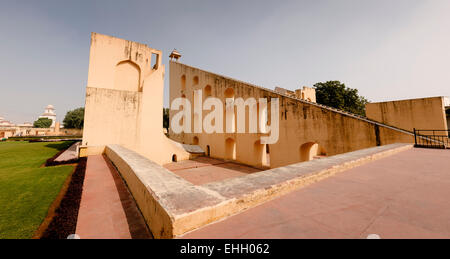 I mondi più grande meridiana a Jantar Mantar Observatory a Jaipur. Foto Stock