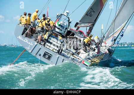 Auckland, Nuova Zelanda. Xiv Mar, 2015. Volvo Ocean Race, NZ Herald nella gara di porto di Auckland. Abu Dhabi Racing. 14/3/2015 Credit: Chris Cameron/Alamy Live News Foto Stock