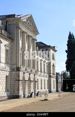 La facciata occidentale, Woburn Abbey, Bedfordshire, Inghilterra, Gran Bretagna, Italia, Regno Unito, Europa. Foto Stock