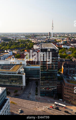 Vista della Heinrich Hertz TV Tower a Amburgo, Germania Foto Stock