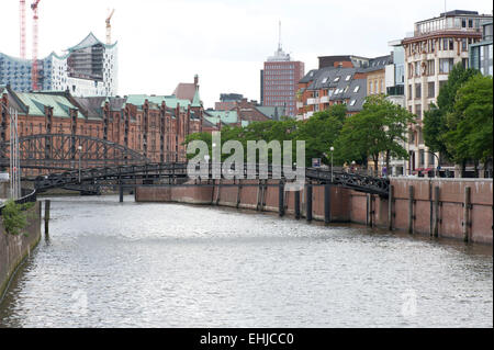 Warehouse district nel porto di Amburgo Foto Stock