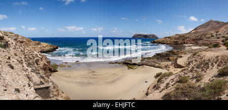 Porto dos Frades e Serra de Fora beach. Foto Stock