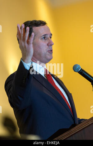 Ex Senatore USA Rick Santorum risolve la Carolina del Sud la sicurezza nazionale Action Summit su Marzo 14, 2015 in West Columbia nella Carolina del Sud. Foto Stock