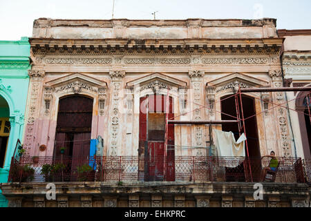 Diroccato buldings, Old Havana, Cuba Foto Stock