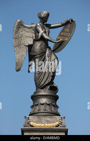 Dea della vittoria. Memoriale di soldati russi caduti nella battaglia di Kulm (1813) in Boemia settentrionale, Repubblica Ceca. Foto Stock