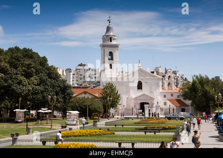 Argentina Buenos Aires Recoleta, Plaza e la chiesa di Nostra Signora del Pilar Foto Stock