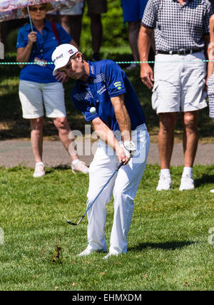 Palm Harbor, Florida, Stati Uniti d'America. Il 15 marzo, 2015. Kevin Streelman chips sul primo foro verde a Innisbrook Resort (Copperhead) in Palm Harbor FL. Credito: Cal Sport Media/Alamy Live News Foto Stock