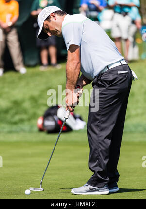 Palm Harbor, Florida, Stati Uniti d'America. Il 15 marzo, 2015. Francesco Molinari con un putt sul primo foro a Innisbrook Resort (Copperhead) in Palm Harbor FL. Credito: Cal Sport Media/Alamy Live News Foto Stock