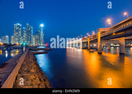 Asia, Repubblica di Corea, Corea del Sud, Busan, skyline della città Foto Stock