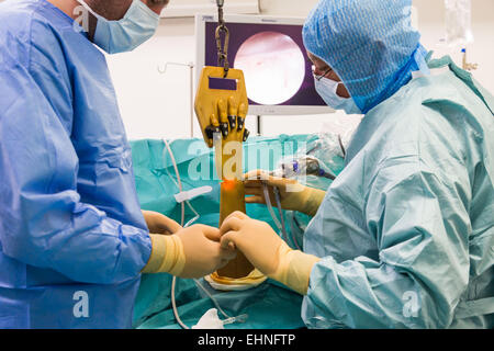 Artroscopica chirurgia del polso, Jouvenet clinic, Paris, Francia. Foto Stock