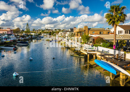 Il Grand Canal, sull Isola Balboa, in Newport Beach, California. Foto Stock