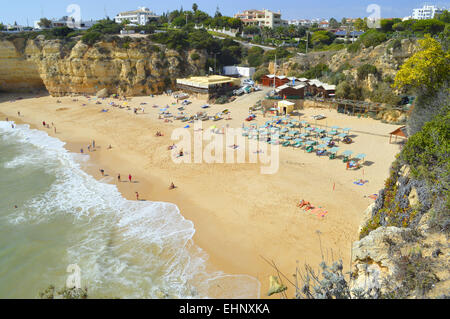 La spiaggia di Senhora da Rocha in Portogallo Foto Stock